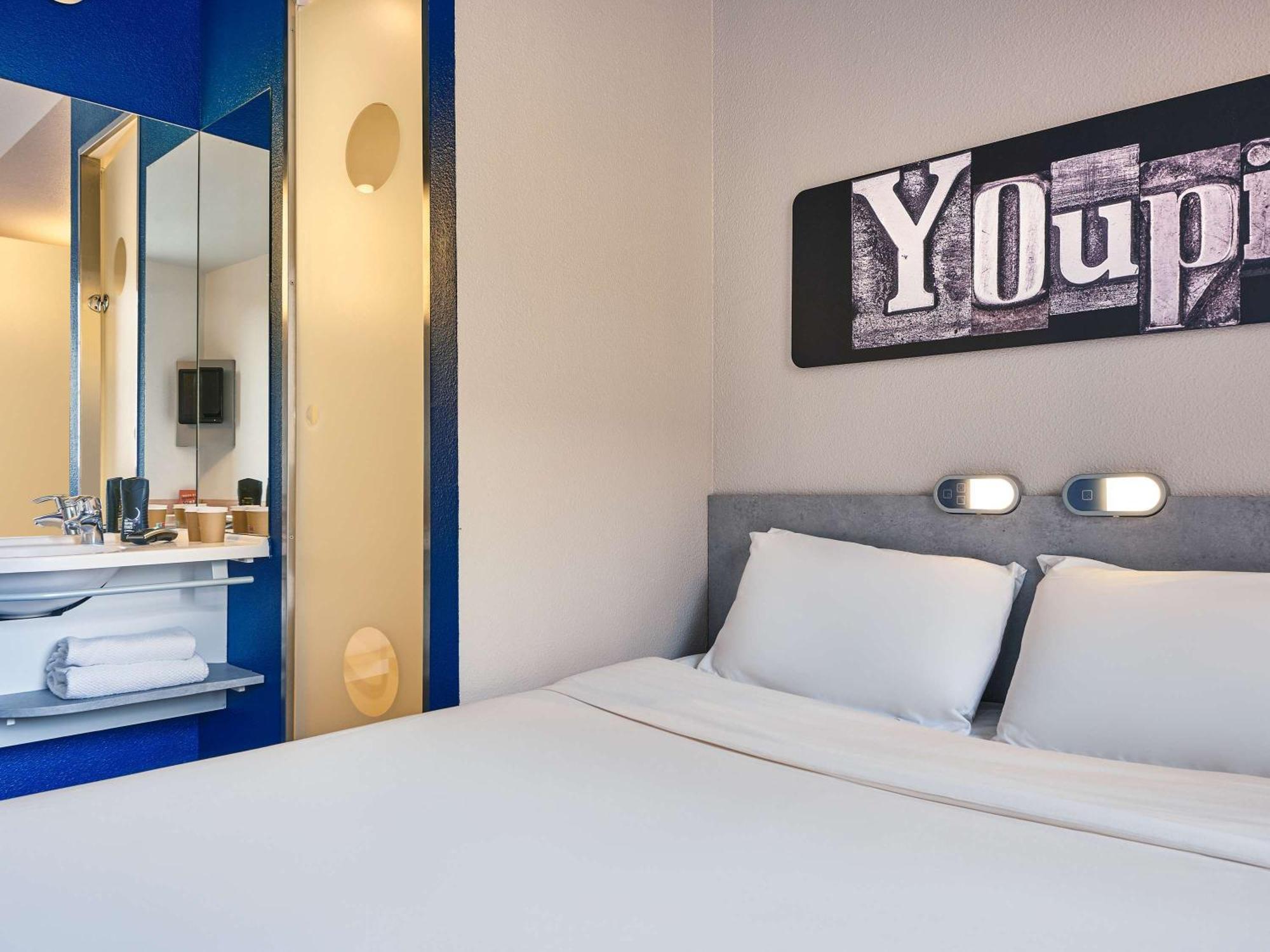 Ibis Budget Velizy Exterior photo